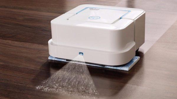 Уборка помещения кухонным роботом с функцией воды и пара