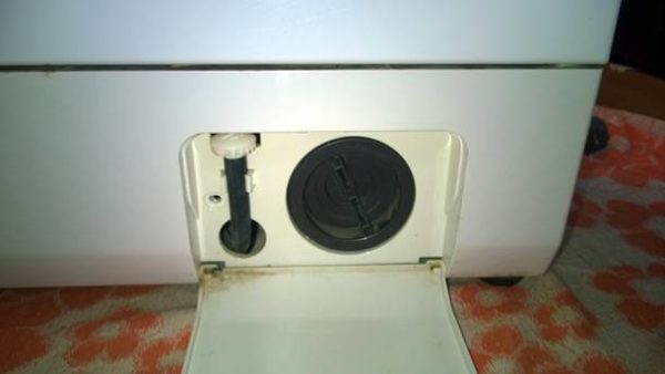 Сливной фильтр стиральной машины