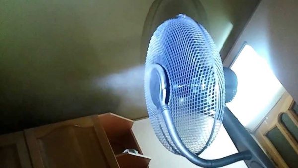 Вентилятор с увлажнителем воздуха ультразвуковой