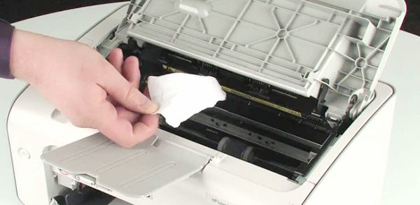 Как устранить замятие бумаги в принтере? Что делать, если листы бумаги застряли в принтере?