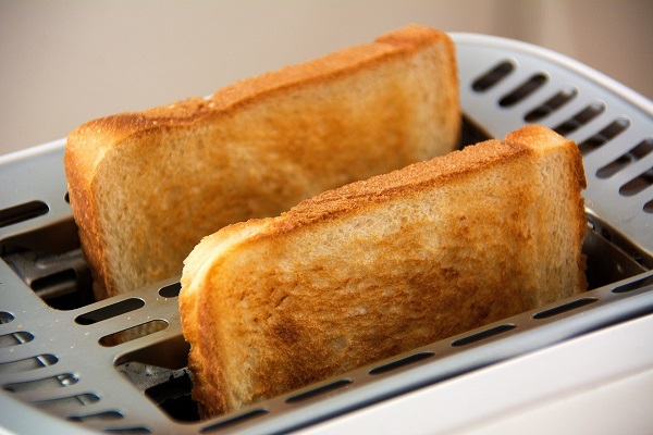 Тосты в тостере