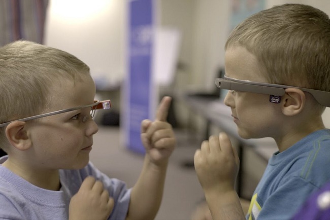 Google Glass для детей-аутистов