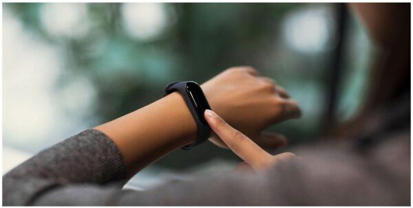 Умный браслет Xiaomi Mi Band 3 - дополнительные функции: будильник