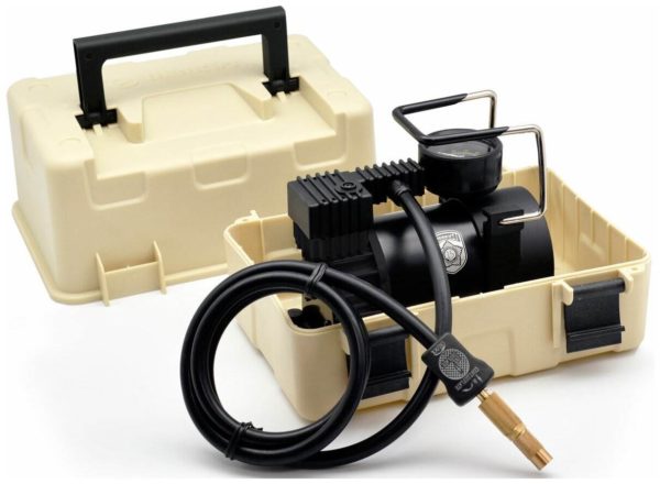 Автомобильный компрессор BERKUT SPEC-15 - питание: от гнезда прикуривателя, от клемм аккумулятора