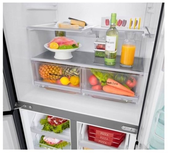 Холодильник LG DoorCooling+ GC-Q22FTBKL - особенности конструкции: складная полка, дисплей