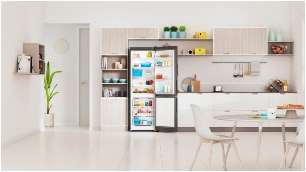 Холодильник Indesit ITR 4180