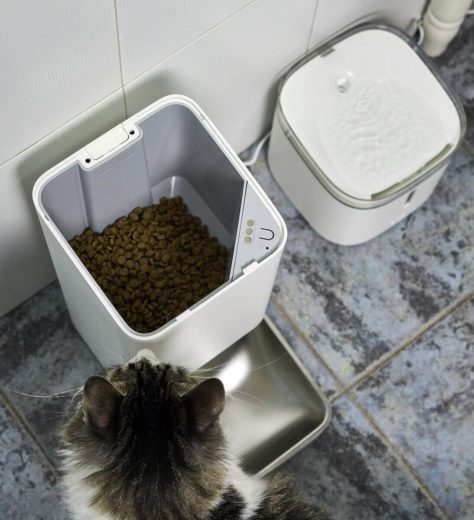 Умная кормушка для домашних животных Xiaomi Smart Pet Food Feeder (BHR6143EU) - 2 в 1: есть