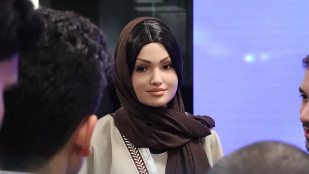 В Саудовской Аравии представили робота-гуманоида «Сару»