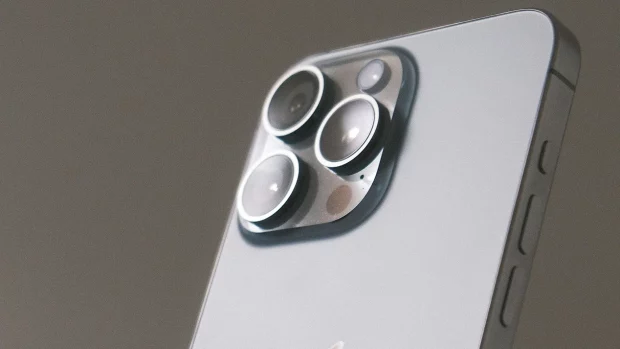 iPhone 16 Pro получит улучшенные профессиональные камеры